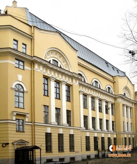 Здание гимназии им. Наследника цесаревича Алексея Николаевича